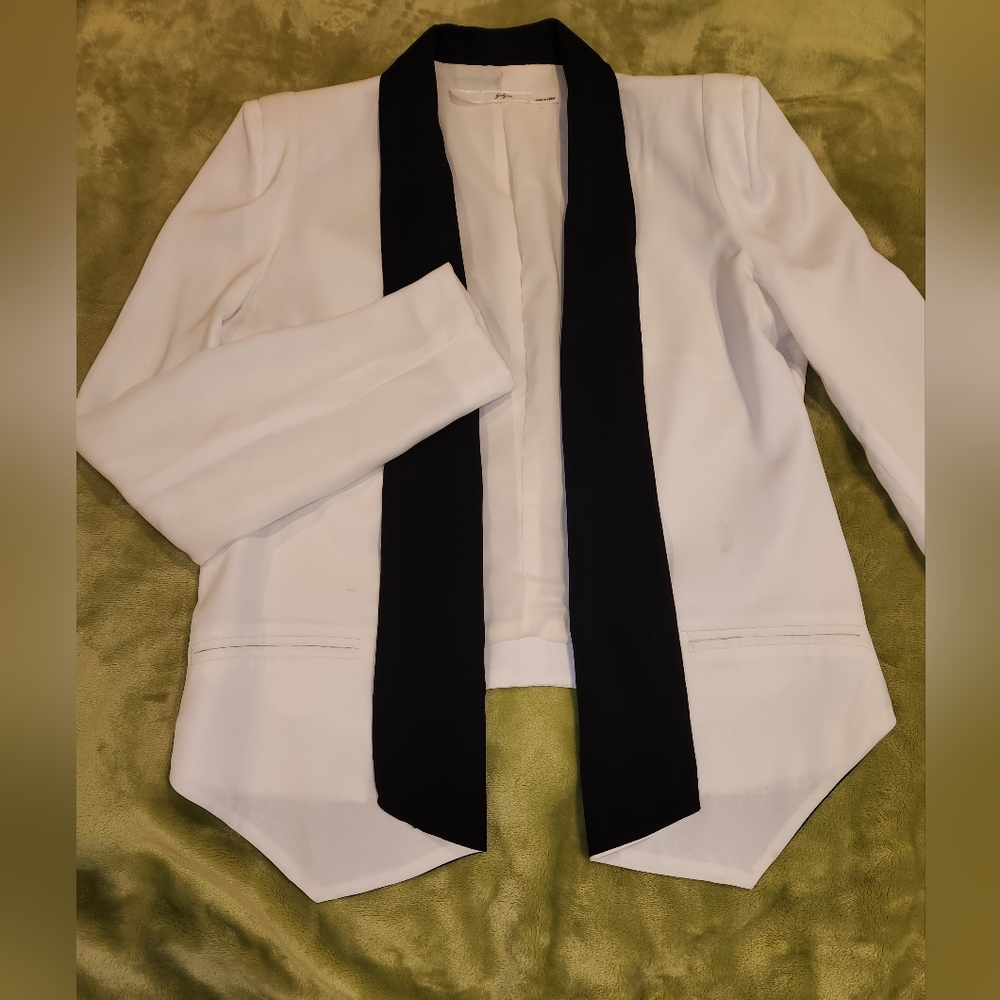 GIBSON size small dress blazer white with black trim